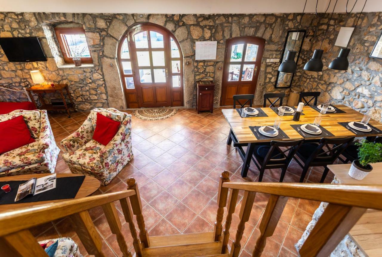 Villa Korina Pinezići エクステリア 写真