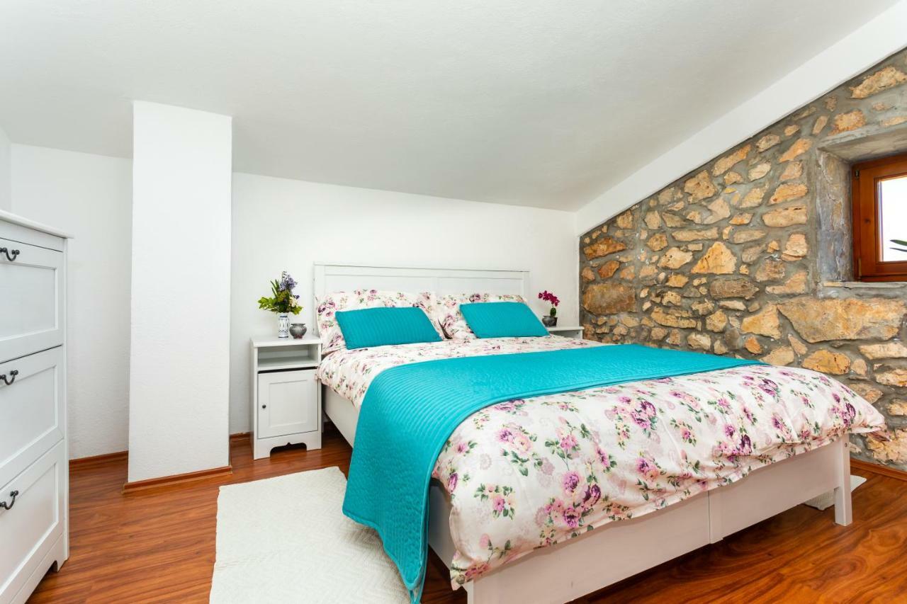 Villa Korina Pinezići エクステリア 写真